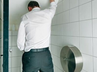Frequent need to urinate in men with prostatitis